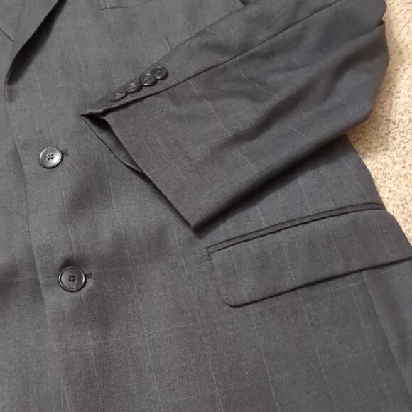 JoS A. Bank Men's Gray Plaid Wool Suit Jacket Sport Coat Travelers Collection 42 - Picture 7 of 10